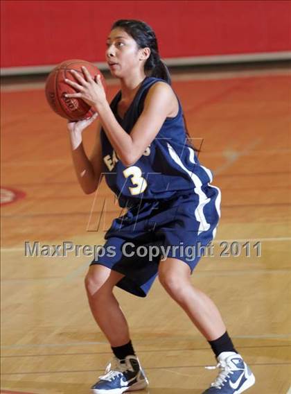 Thumbnail 1 in Rincon Valley Christian vs. St. Joseph Notre Dame (CIF NCS D5 Final) photogallery.