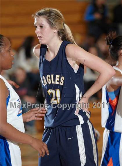 Thumbnail 2 in Rincon Valley Christian vs. St. Joseph Notre Dame (CIF NCS D5 Final) photogallery.