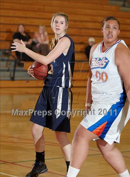 Thumbnail 3 in Rincon Valley Christian vs. St. Joseph Notre Dame (CIF NCS D5 Final) photogallery.