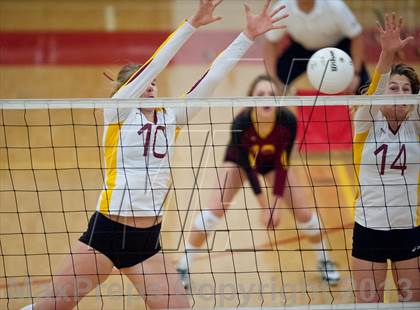 Thumbnail 2 in Parker Vs Torrey Pines (CIF SDS Open Division Final) photogallery.