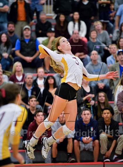 Thumbnail 2 in Parker Vs Torrey Pines (CIF SDS Open Division Final) photogallery.