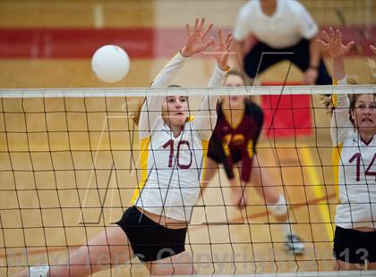 Thumbnail 3 in Parker Vs Torrey Pines (CIF SDS Open Division Final) photogallery.