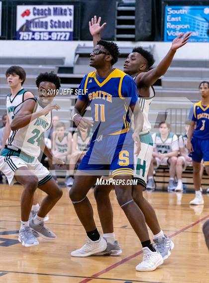 Thumbnail 2 in Oscar Smith @ Hickory photogallery.
