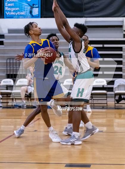 Thumbnail 2 in Oscar Smith @ Hickory photogallery.