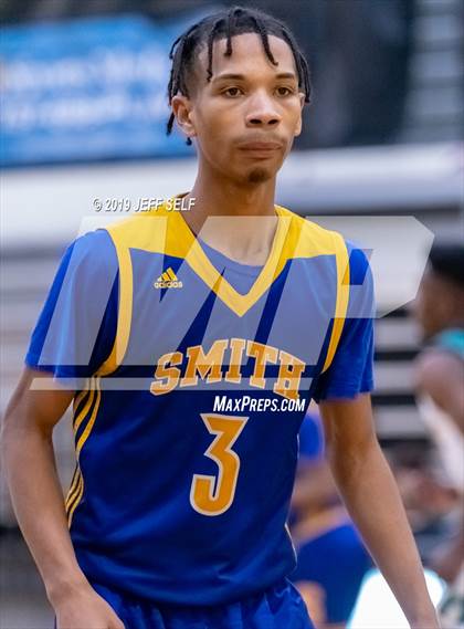 Thumbnail 3 in Oscar Smith @ Hickory photogallery.