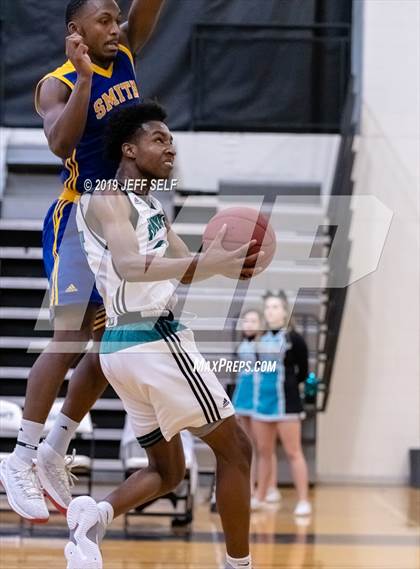 Thumbnail 2 in Oscar Smith @ Hickory photogallery.