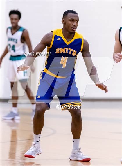 Thumbnail 3 in Oscar Smith @ Hickory photogallery.