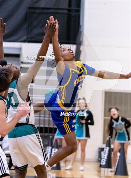 Thumbnail 2 in Oscar Smith @ Hickory photogallery.