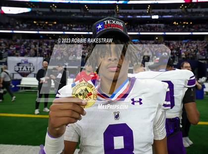 Thumbnail 1 in Chapel Hill vs. Anna (UIL 4A D1 Football Final Medal Ceremony) photogallery.