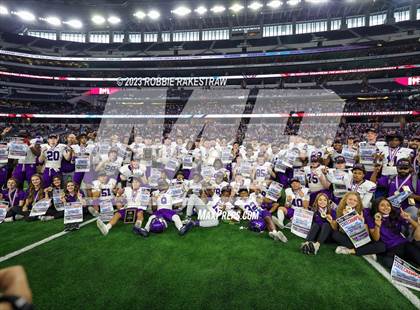 Thumbnail 3 in Chapel Hill vs. Anna (UIL 4A D1 Football Final Medal Ceremony) photogallery.