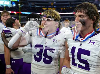 Thumbnail 2 in Chapel Hill vs. Anna (UIL 4A D1 Football Final Medal Ceremony) photogallery.