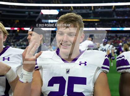 Thumbnail 3 in Chapel Hill vs. Anna (UIL 4A D1 Football Final Medal Ceremony) photogallery.