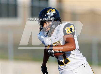 Thumbnail 1 in Fremont vs Lincoln High photogallery.