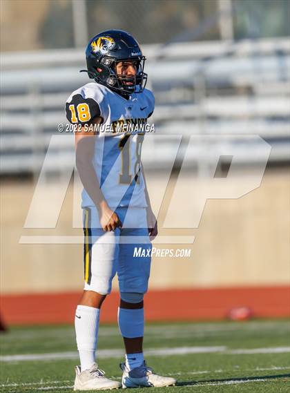 Thumbnail 2 in Fremont vs Lincoln High photogallery.