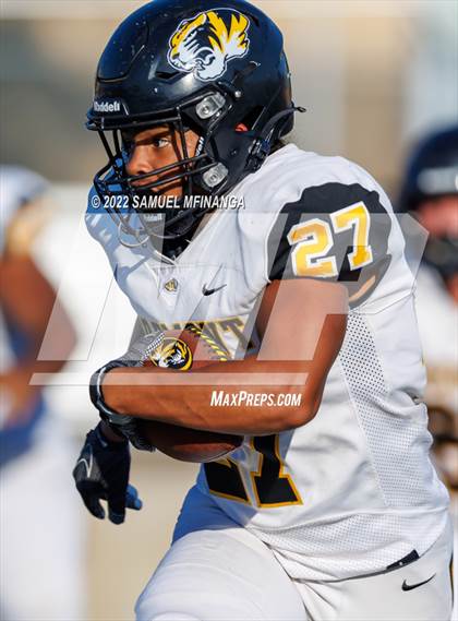 Thumbnail 1 in Fremont vs Lincoln High photogallery.