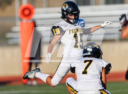 Thumbnail 3 in Fremont vs Lincoln High photogallery.