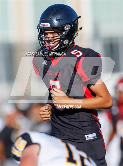 Thumbnail 2 in Fremont vs Lincoln High photogallery.