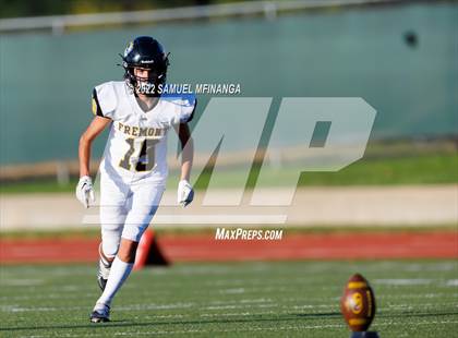 Thumbnail 1 in Fremont vs Lincoln High photogallery.