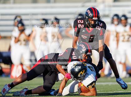 Thumbnail 2 in Fremont vs Lincoln High photogallery.
