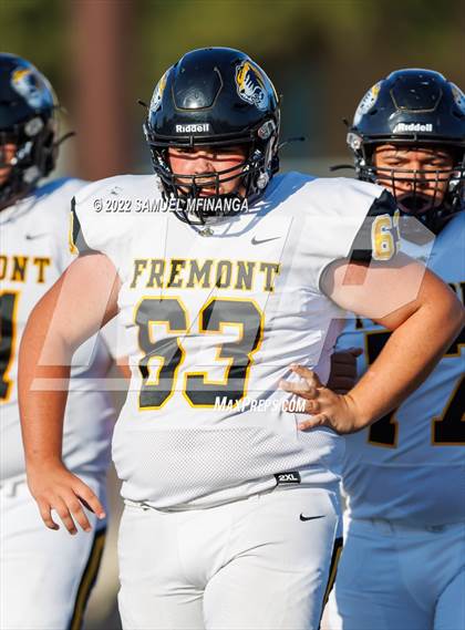 Thumbnail 3 in Fremont vs Lincoln High photogallery.