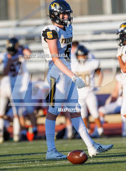 Thumbnail 2 in Fremont vs Lincoln High photogallery.