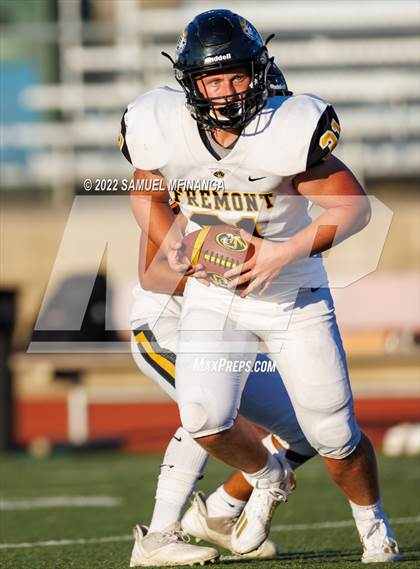 Thumbnail 3 in Fremont vs Lincoln High photogallery.