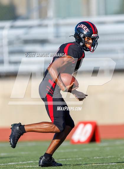 Thumbnail 2 in Fremont vs Lincoln High photogallery.