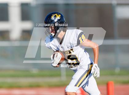Thumbnail 2 in Fremont vs Lincoln High photogallery.