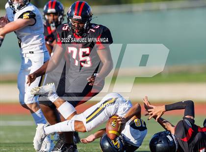 Thumbnail 2 in Fremont vs Lincoln High photogallery.