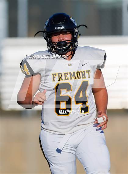 Thumbnail 3 in Fremont vs Lincoln High photogallery.