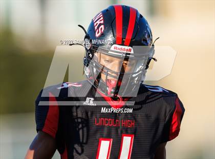 Thumbnail 1 in Fremont vs Lincoln High photogallery.