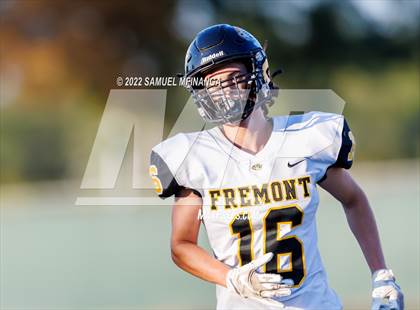 Thumbnail 3 in Fremont vs Lincoln High photogallery.
