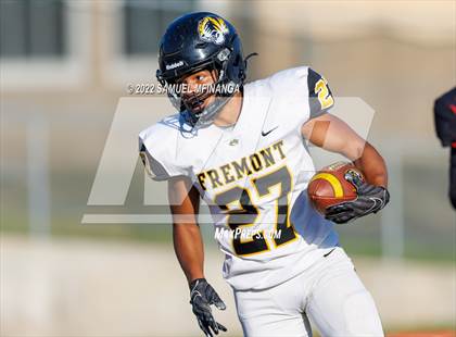 Thumbnail 3 in Fremont vs Lincoln High photogallery.