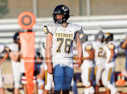 Thumbnail 2 in Fremont vs Lincoln High photogallery.