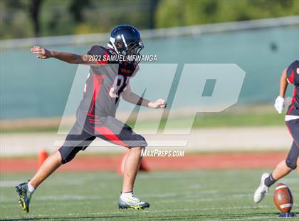 Thumbnail 2 in Fremont vs Lincoln High photogallery.