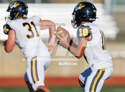 Thumbnail 2 in Fremont vs Lincoln High photogallery.