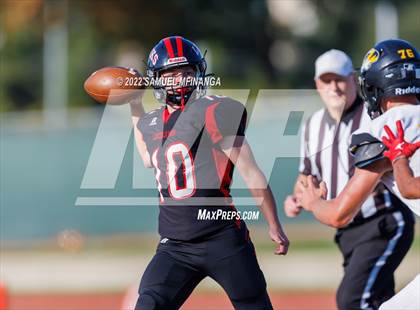 Thumbnail 3 in Fremont vs Lincoln High photogallery.