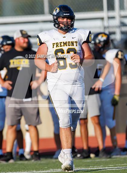 Thumbnail 3 in Fremont vs Lincoln High photogallery.
