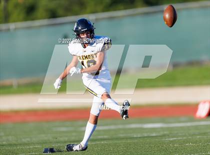 Thumbnail 2 in Fremont vs Lincoln High photogallery.