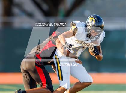 Thumbnail 1 in Fremont vs Lincoln High photogallery.