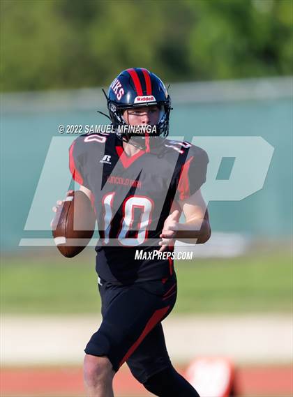 Thumbnail 1 in Fremont vs Lincoln High photogallery.