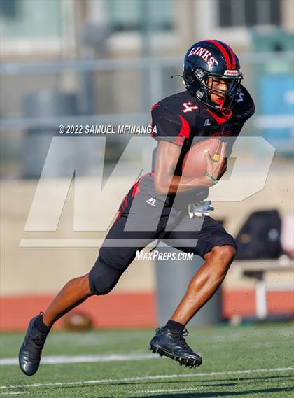 Thumbnail 2 in Fremont vs Lincoln High photogallery.
