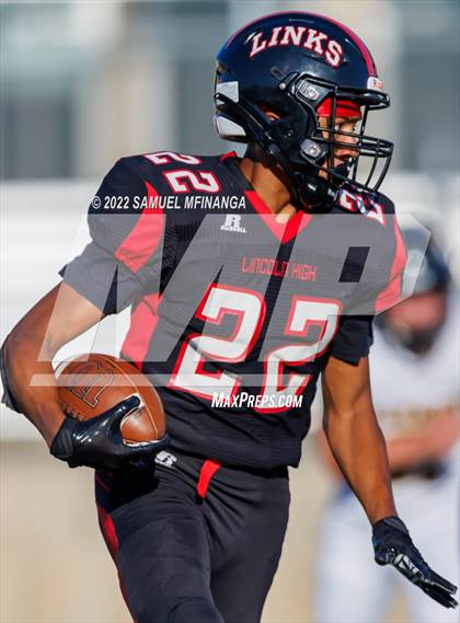 Thumbnail 2 in Fremont vs Lincoln High photogallery.