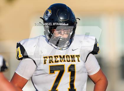 Thumbnail 2 in Fremont vs Lincoln High photogallery.