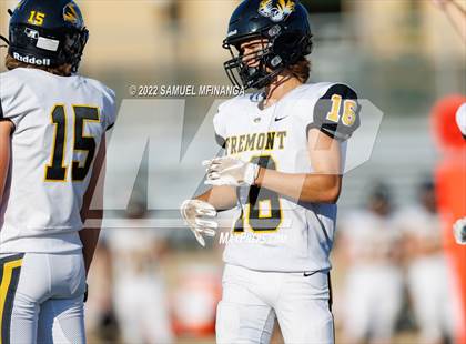 Thumbnail 2 in Fremont vs Lincoln High photogallery.