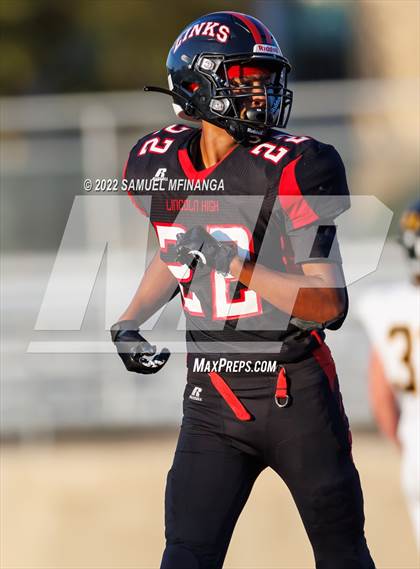 Thumbnail 3 in Fremont vs Lincoln High photogallery.