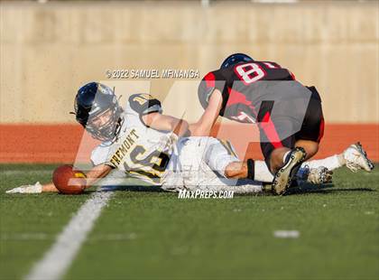 Thumbnail 3 in Fremont vs Lincoln High photogallery.