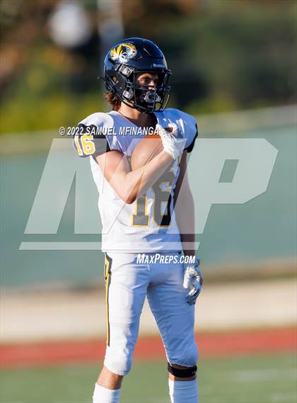 Thumbnail 2 in Fremont vs Lincoln High photogallery.
