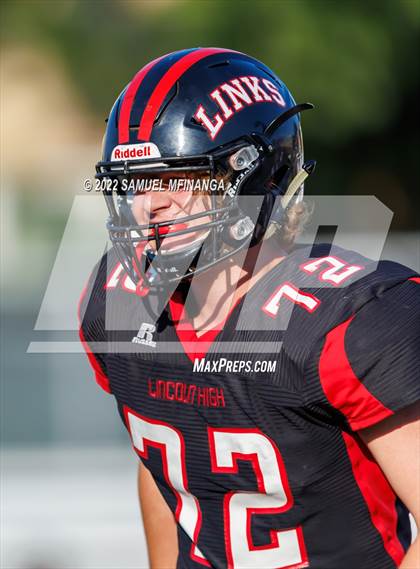 Thumbnail 1 in Fremont vs Lincoln High photogallery.