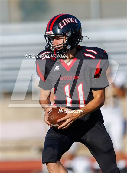 Thumbnail 2 in Fremont vs Lincoln High photogallery.